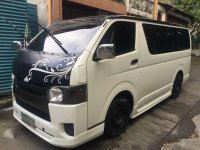 2013 TOYOTA Hiace commuter FOR SALE