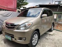 FOR SALE: TOYOTA Avanza 1.5G 2010 Model - Top of the Line