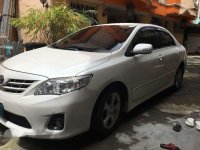 2013 Toyota Corolla Altis variant V Top of the line Pearl White