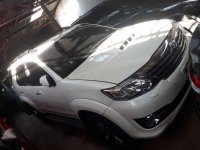 2016 TOYOTA Fortuner 2.5 V 4x2 Automatic Pearl White