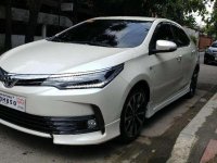 2018 TOYOTA Corolla Altis 2.0V White Pearl - Top of the Line