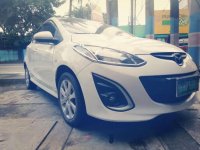 SELLING Mazda 2 2010model top of d line matic