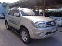 2011 Toyota Fortuner 2.5 G AT FOR SALE