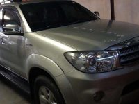 2010 Toyota Fortuner G AT Gas FOR SALE