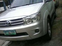SELLING TOYOTA Fortuner 2009 G