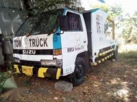 For sale Isuzu Nkr tow truck