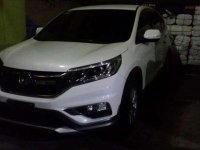 SELLING Honda Crv 4x2 pearl white 2015