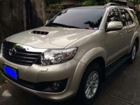 2012 Toyota Fortuner 30V 4x4 AT Top of the Line