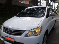 2013 model TOYOTA Innova e automatic diesel engine