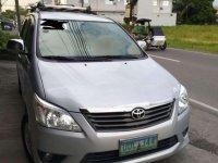 2012mdl Toyota Innova J manual gasoline