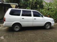 Toyota Revo DLX Diesel 2004 FOR SALE