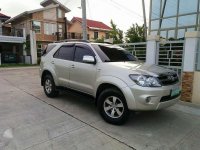 For Sale:Toyota Fortuner 2008 2.5G matic