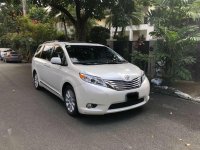 TOYOTA Sienna Top of the Line