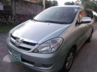 SELLING TOYOTA Innova G 2006 model