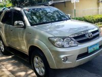 Toyota Fortuner vvti Gas 2006 FOR SALE