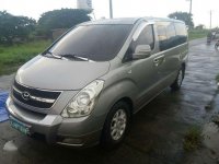 SELLING 2013 HYUNDai Grand Starex