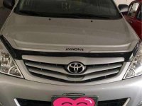 2011 Toyota Innova E FOR SALE