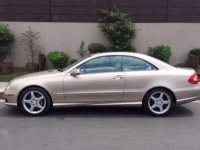 2005 Mercedes Benz CLK 500 US version V8 Automatic