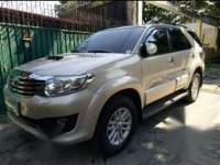 2012 TOYOTA Fortuner V FOR SALE