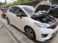 SELLING Honda Jazz 2015