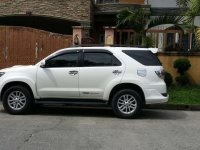 2014 TOYOTA FORTUNER V Top of the line 4x2