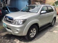 TOYOTA Fortuner 2007 G diesel Automatic 