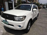 TOYOTA Fortuner 2010 Diesel automatic excellent condition