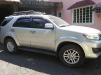 2012  Toyota Fortuner 4x2 Price:900,000 php negotiable