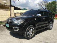 2009 Toyota Fortuner acquired 2010 automatic diesel