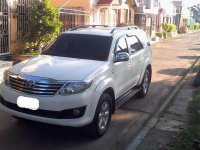 RUSH SALE Toyota Fortuner Diesel AT Acquired 2012