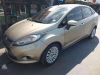 Ford Fiesta 2013 (automatic) sparkling gold rush