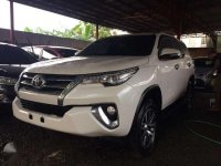 Toyota Fortuner V 2016 Automatic Newlook-Located at Quezon City