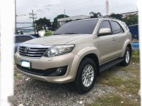 2012 TOYOTA Fortuner MT FOR SALE