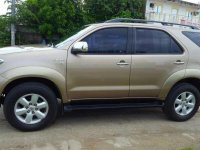 Toyota Fortuner G 2009 2.7Gas VVTi FOR SALE