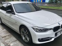 Bmw 328i Sport Line 20tkms AT 2014 for sale