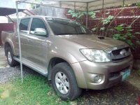 Toyota Hilux 2011mdl automatic 4x4 pick up
