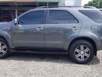 Top of the line Toyota Fortuner 2009 V variant 4x4