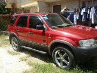 Ford Escape 2004 model top of the line