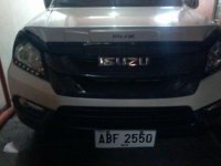 Isuzu MUX model 2015 desiel asking 890k