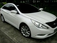 2011 Hyundai Sonata (Top of the line)