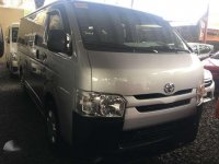 TOYOTA Hiace 3.0 Commuter 2018 Manual Silver