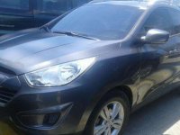 Hyundai Tucson gasoline petrol automatic 2011