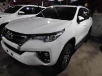 2018 Toyota Fortuner 2.4G 4x2 manual diesel newlook pearl white