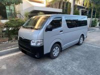 2016 Toyota Hiace Commuter MT Diesel