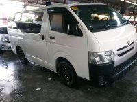 2017 TOYOTA HI ACE COMMUTER 3.0 Manual Transmission