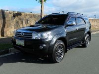 2011 Toyota Fortuner V Php878,000 Accepts Trade in