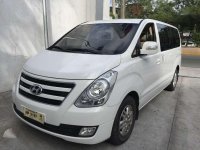 2016 Hyundai Grand Starex GLS 2.5 CRDi VGT 10 seater