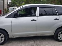 2013 TOYOTA Innova J FOR SALE