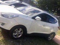 URGENT FOR SELLING: 670K negotiable Hyundai Tucson 2013 model