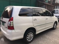 TOYOTA Innova G pearl white 2013